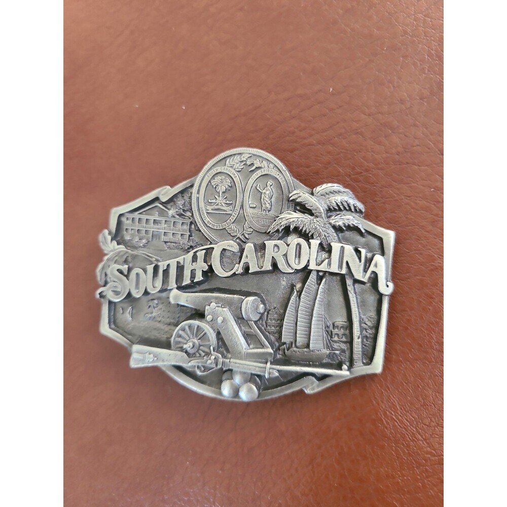 1988 Siskiyou South Carolina Vintage Belt Buckle L55 with State Seal USA